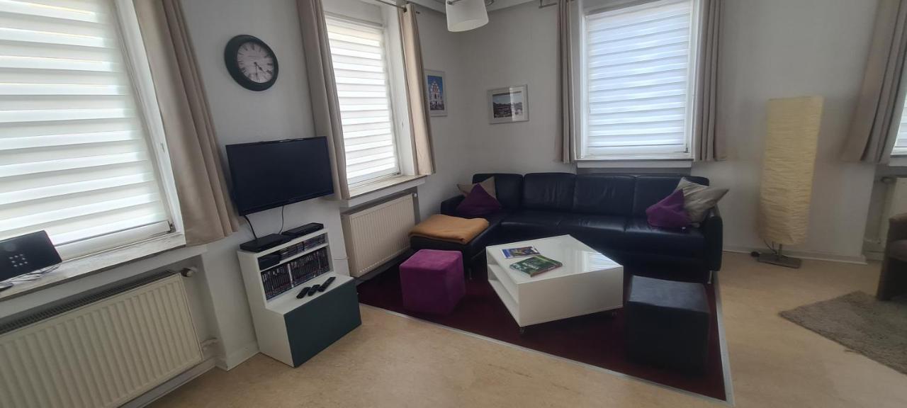 Appartement Vanille, Ferienwohnung Mit Eigenem Eingang, Wie Ein Kleines Haus Bad Salzuflen Buitenkant foto